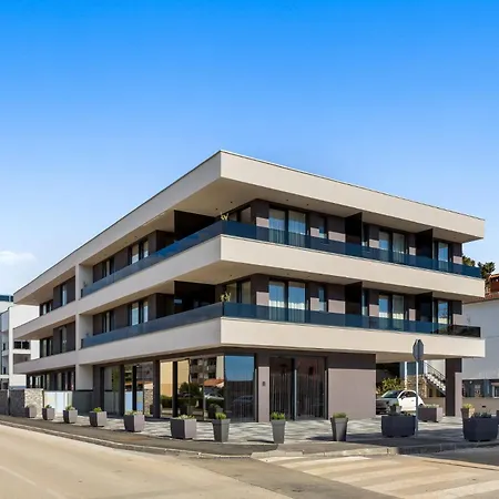 Fly - S4 - Mpolo Medulin